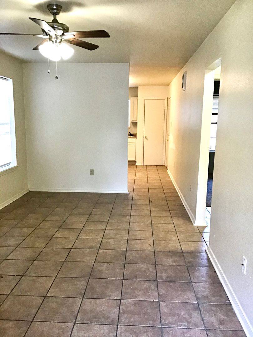 House for rent at 2435 Elm Park Dr, Baton Rouge, LA 70807
