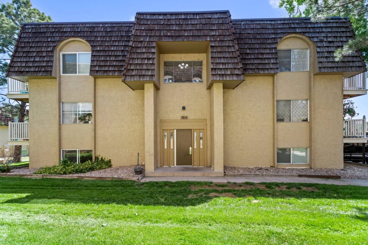 Condo for rent at 7615 E Quincy Ave, Denver, CO 80237
