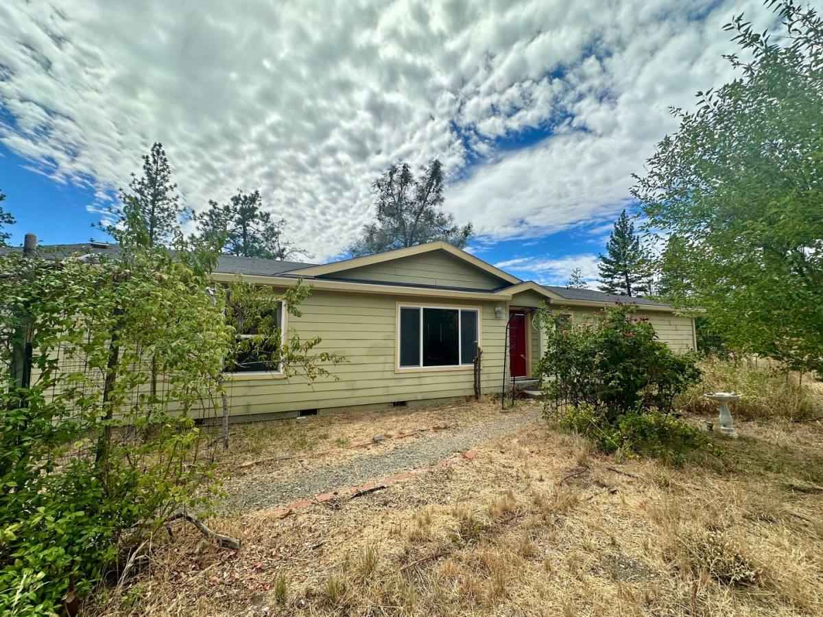 House for rent at 14606 Pat Court, Grass Valley, CA 95949