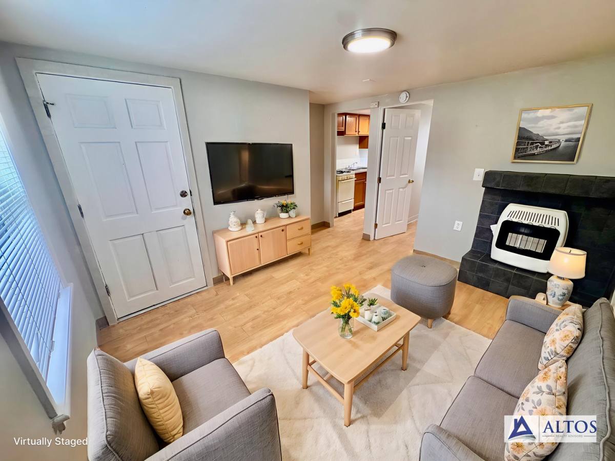 Apartment for rent at 1109 9th St, Golden, CO 80401