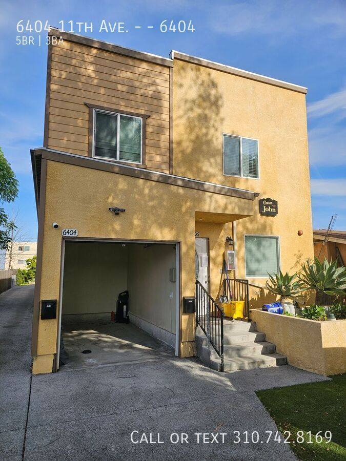 Townhouse for rent at 6404 11th Ave, Los Angeles, CA 90043