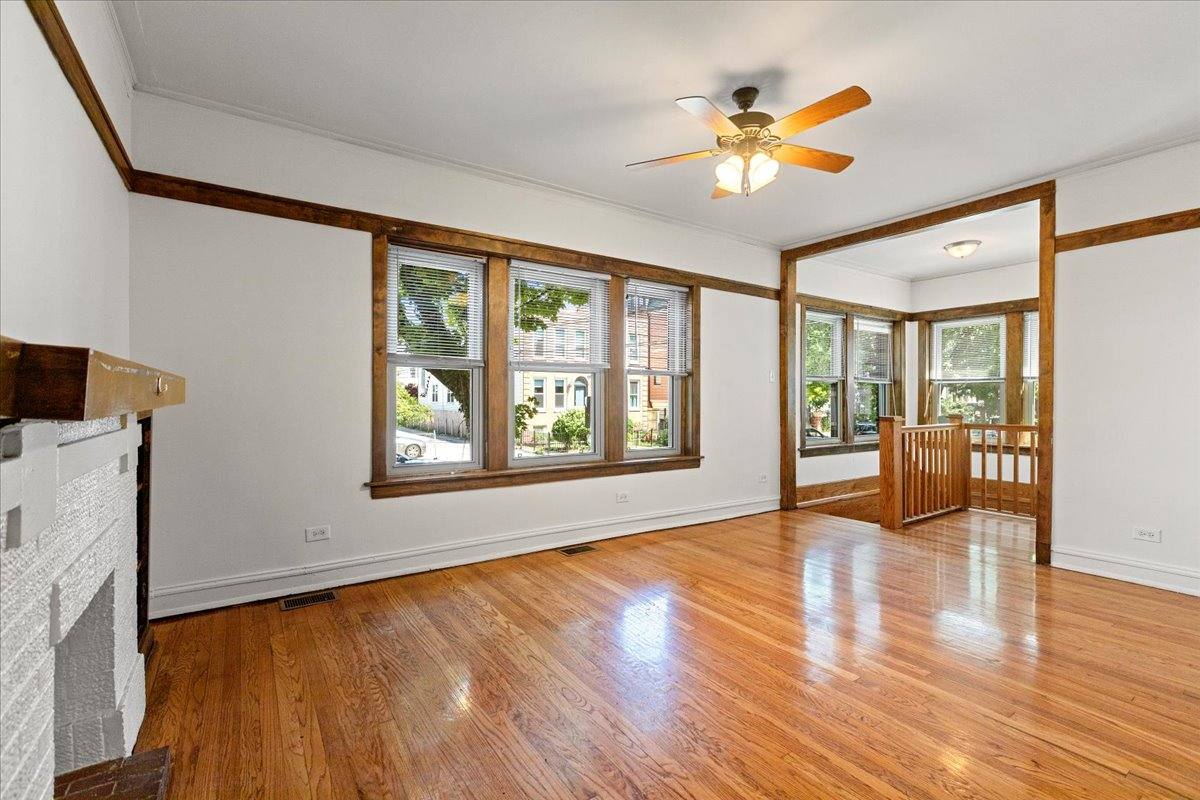 Apartment for rent at 3546 N Bosworth Ave #1, Chicago, IL 60657