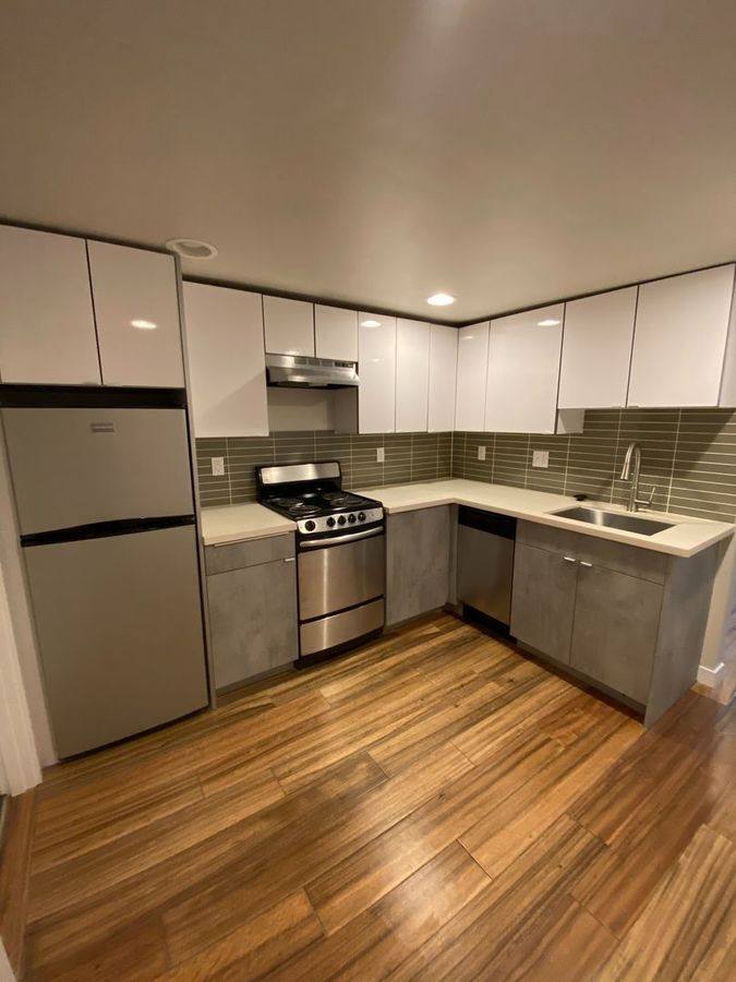 Apartment for rent at 6408 Phinney Ave N #7, Seattle, WA 98103