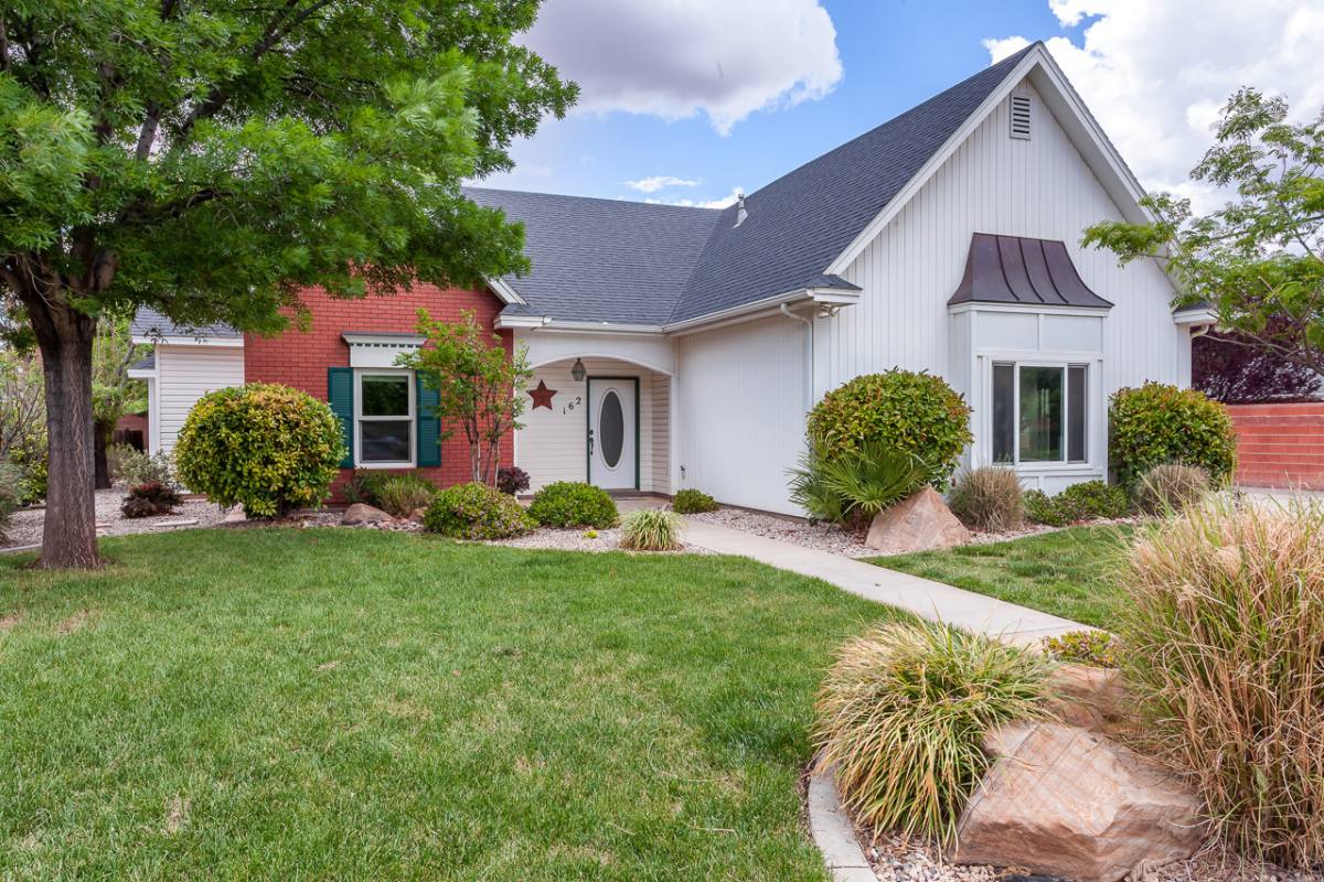 Apartment for rent at 162 S 200 W, Hurricane, UT 84737