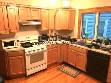 Apartment for rent at 258 Boston Ave #3, Medford, MA 02155