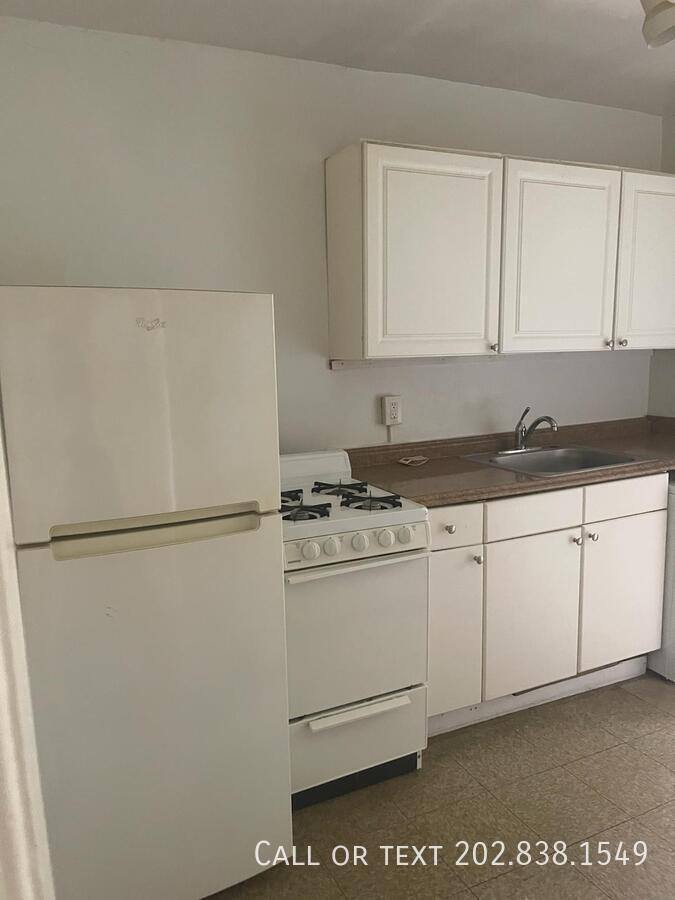Apartment for rent at 119 P St SW #2, Washington, DC 20024