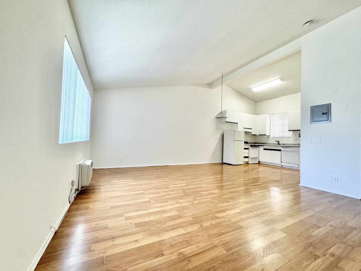 Apartment for rent at 1221 Seward St #209, Los Angeles, CA 90038