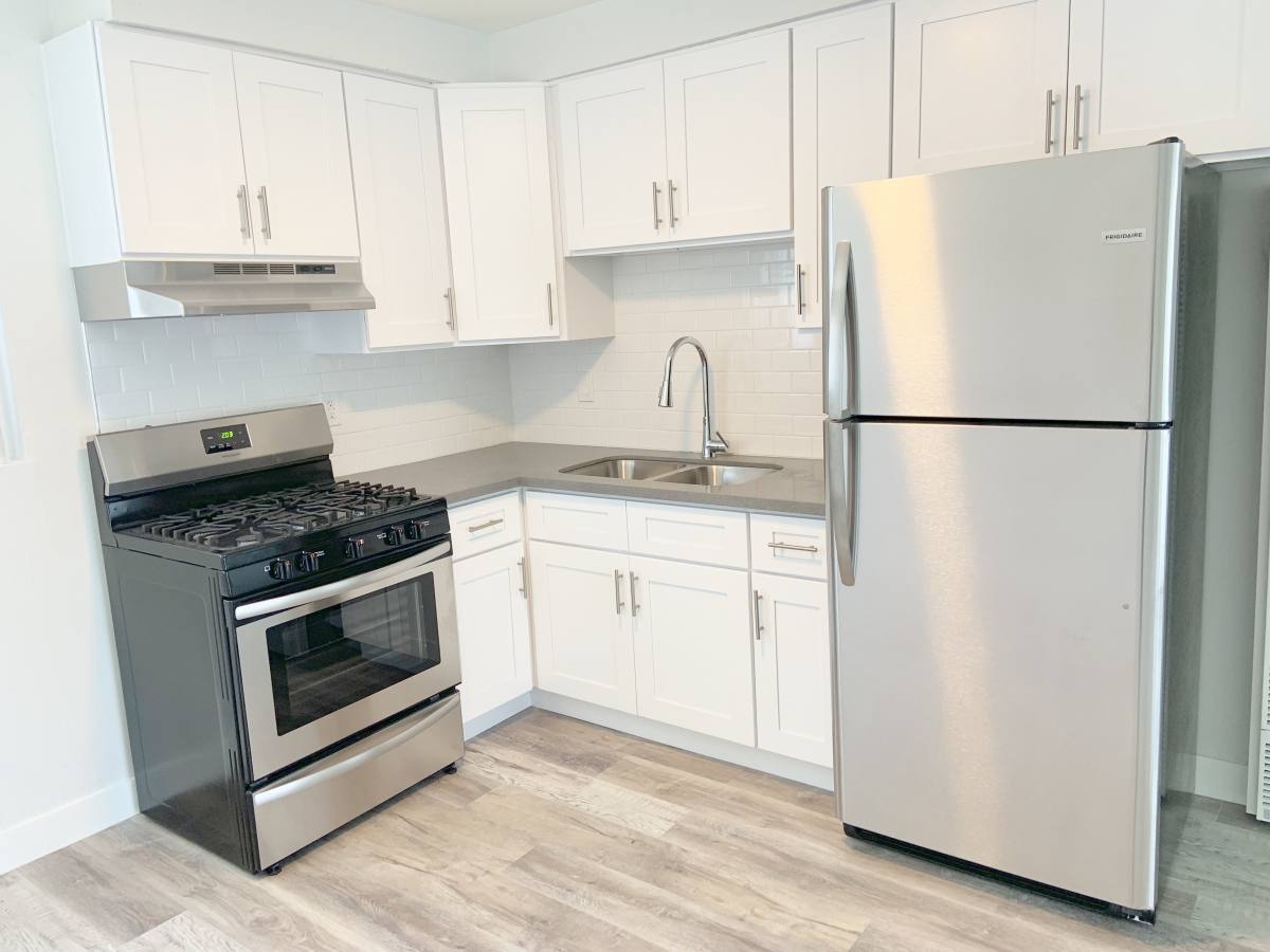 Apartment for rent at 3772 Lockland Dr #20, Los Angeles, CA 90008