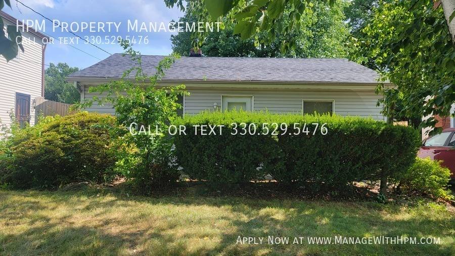 House for rent at 858 Minota Ave, Akron, OH 44306