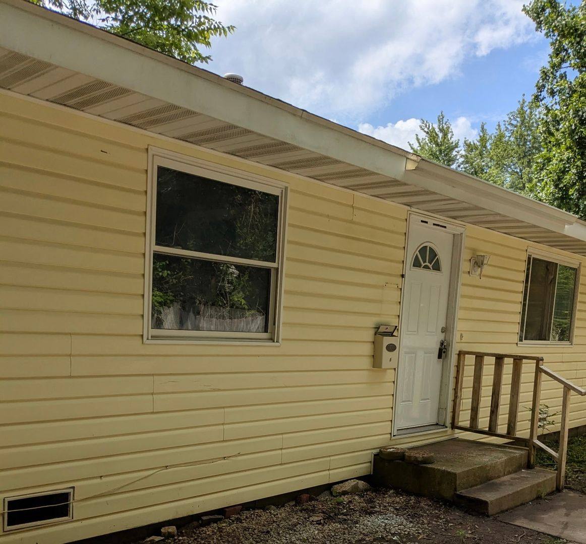 House for rent at 1406 Calhoun, Springfield, MO 65802