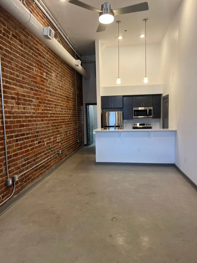 Apartment for rent at 1711 E Main St, Richmond, VA 23223