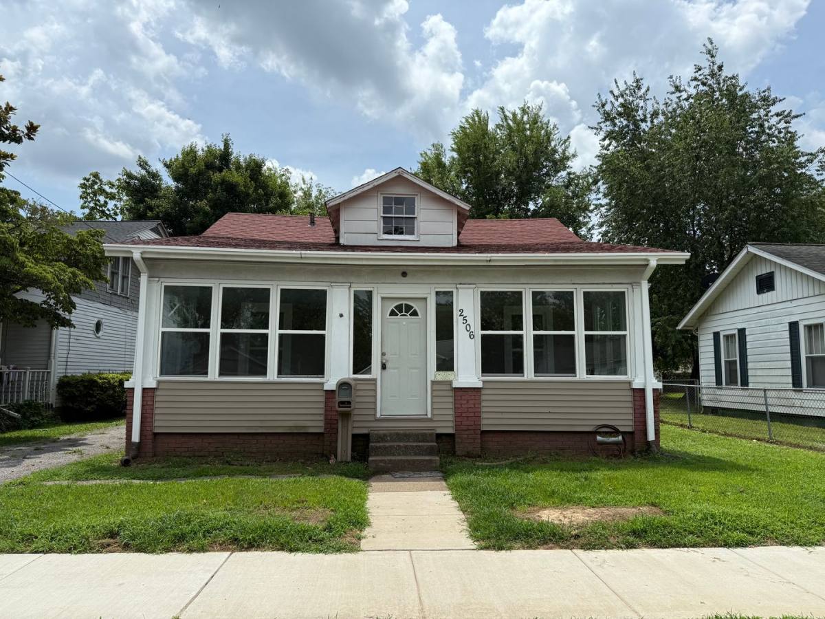 House for rent at 2506 Adams St, Paducah, KY 42003