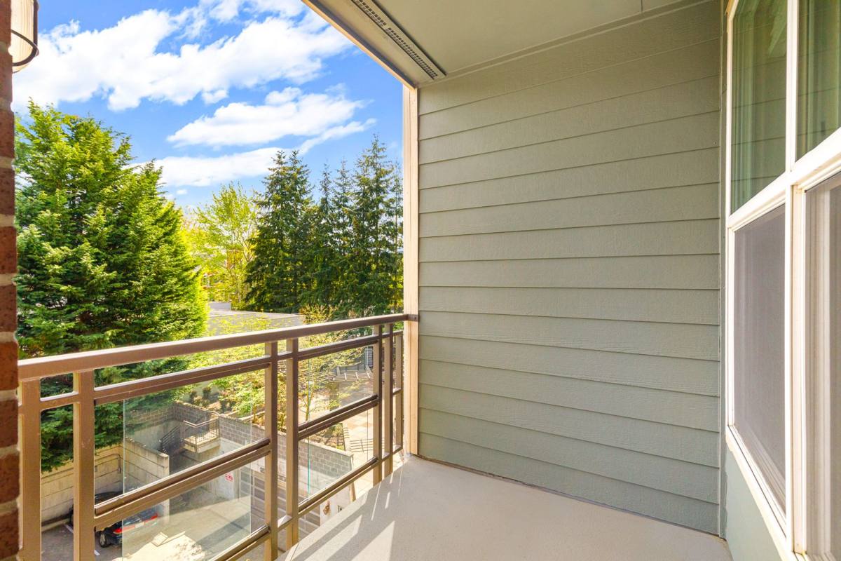 Apartment for rent at 16275 NE 85th St #303, Redmond, WA 98052