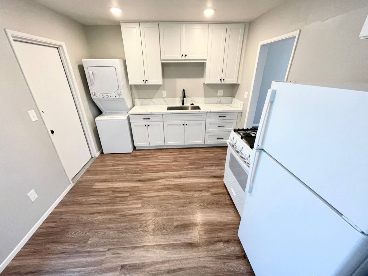 Apartment for rent at 1100-1154 N Mollison Ave, El Cajon, CA 92021