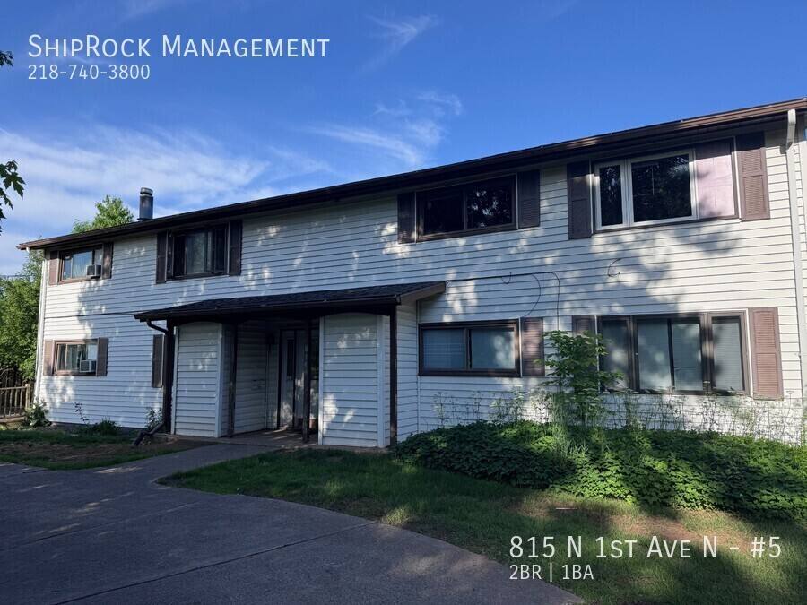 Apartment for rent at 815 N 1st Ave #5, Duluth, MN 55810
