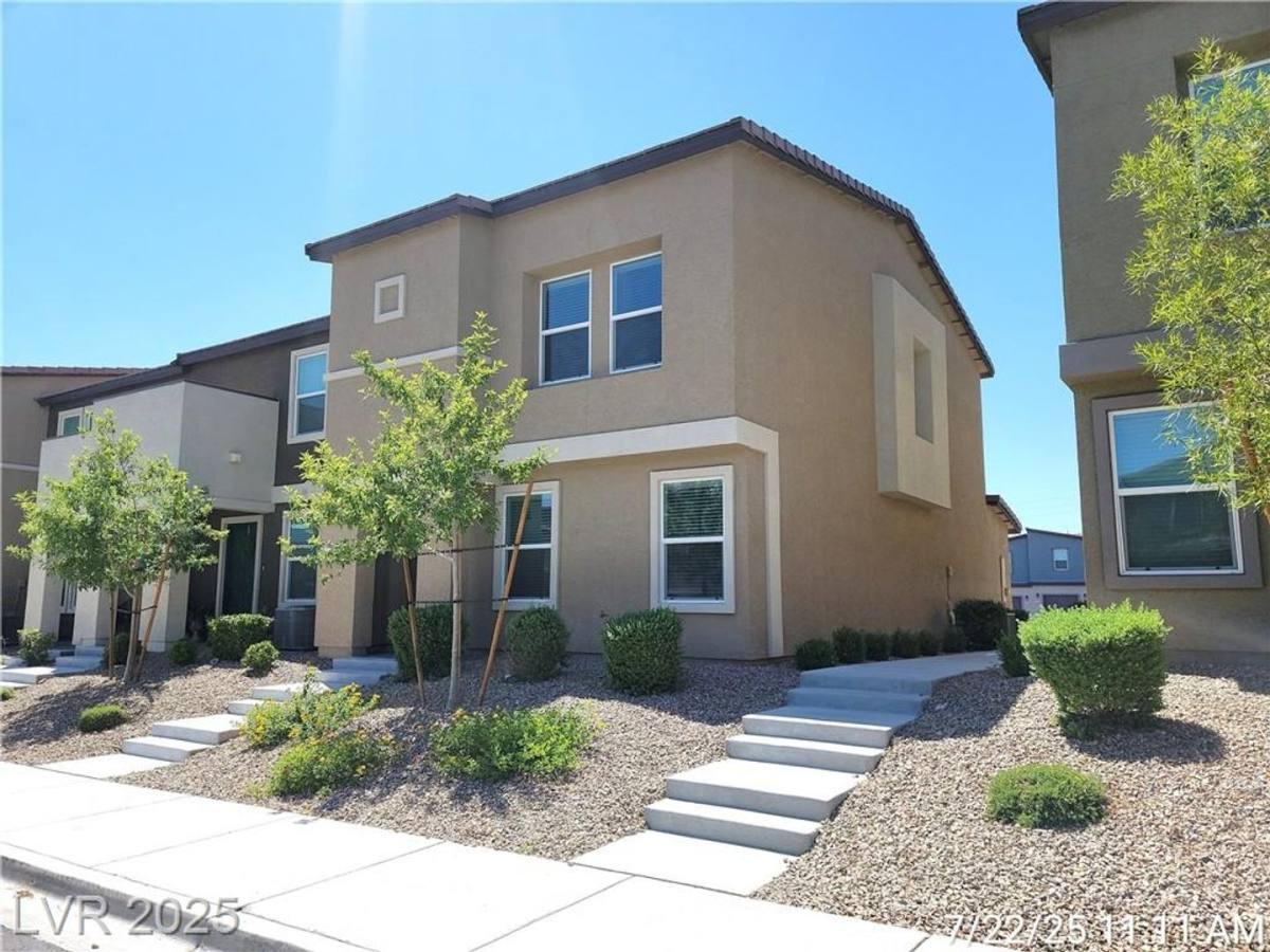 Townhouse for rent at 7916 Fields Forever Ave, Las Vegas, NV 89113