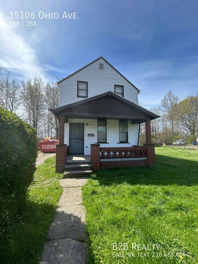 Apartment for rent at 15106 Ohio Ave, Cleveland, OH 44128