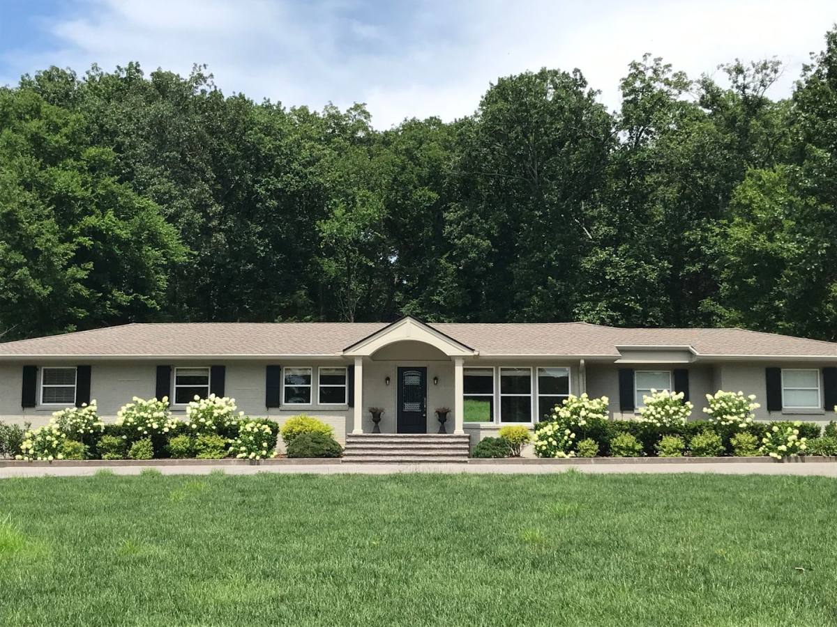 House for rent at 862 Bresslyn Rd, Nashville, TN 37205
