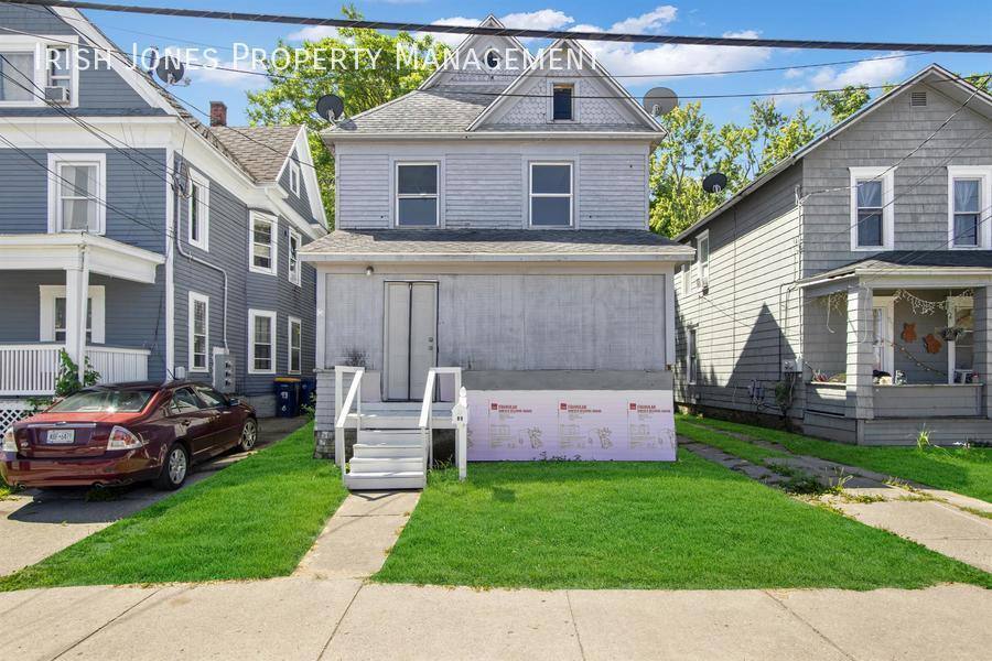 House for rent at 89 S St, Lockport, NY 14094