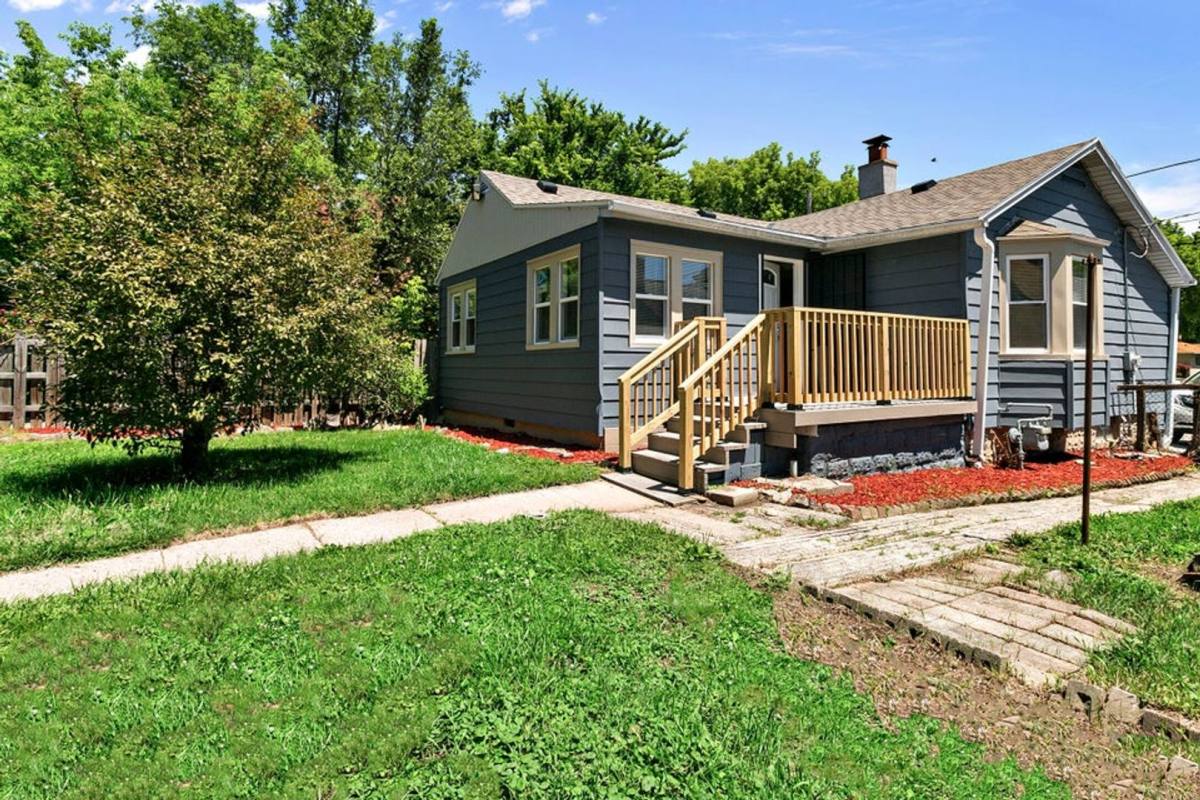 House for rent at 5356 N 48th St, Milwaukee, WI 53218