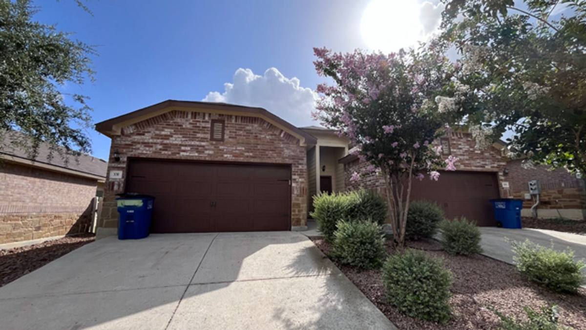 Townhouse for rent at 331 Emma Dr, New Braunfels, TX 78130