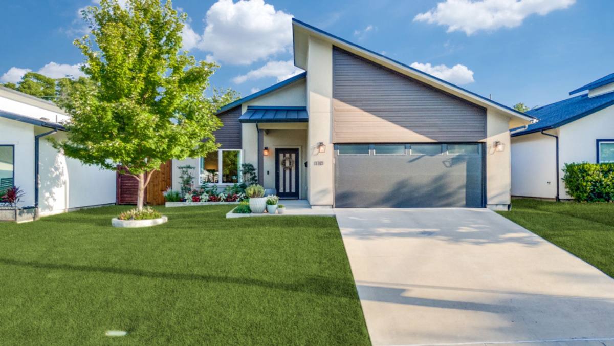 House for rent at 1110 Claude St, Dallas, TX 75203