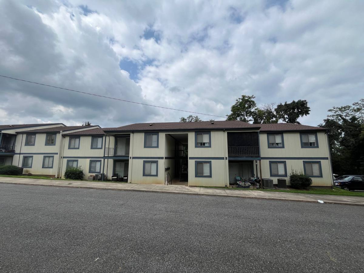 Apartment for rent at 1216 & 1220 Moseley Dr Apts, Lynchburg, VA 24502