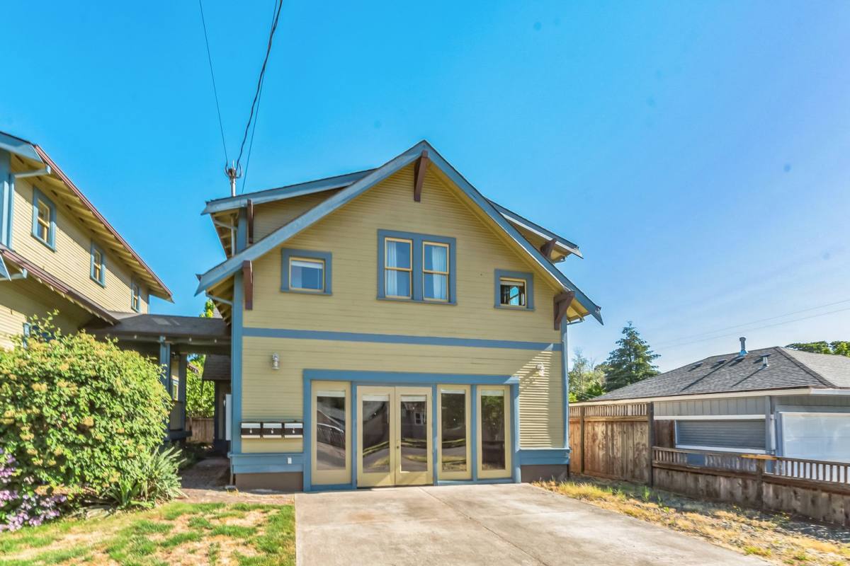 1721 22nd Ave, Forest Grove, OR 97116