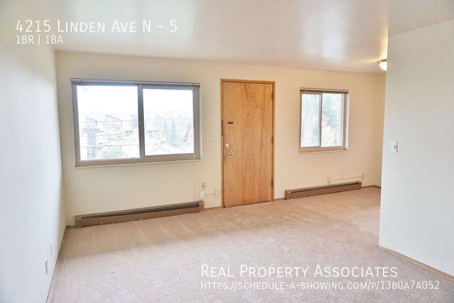 Apartment for rent at 4215 Linden Ave N #5, Seattle, WA 98103