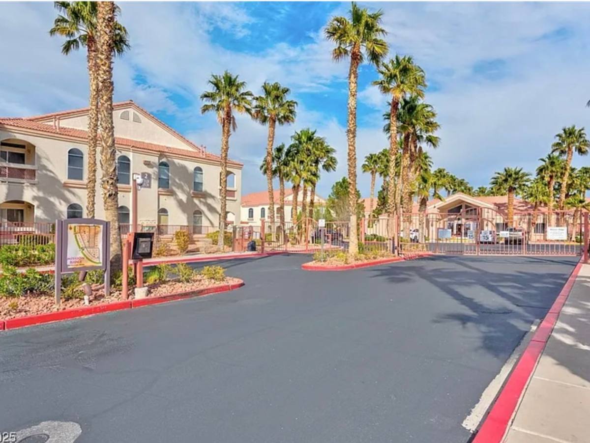 Apartment for rent at 700 Carnegie, Henderson, NV 89052
