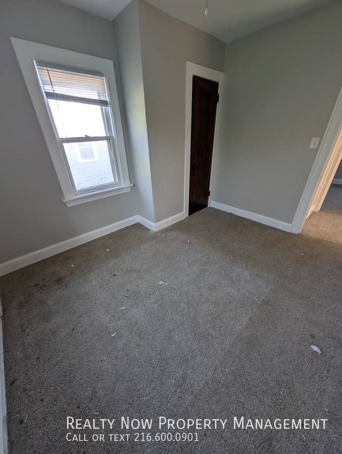Apartment for rent at 19607 Shawnee Ave, Cleveland, OH 44119