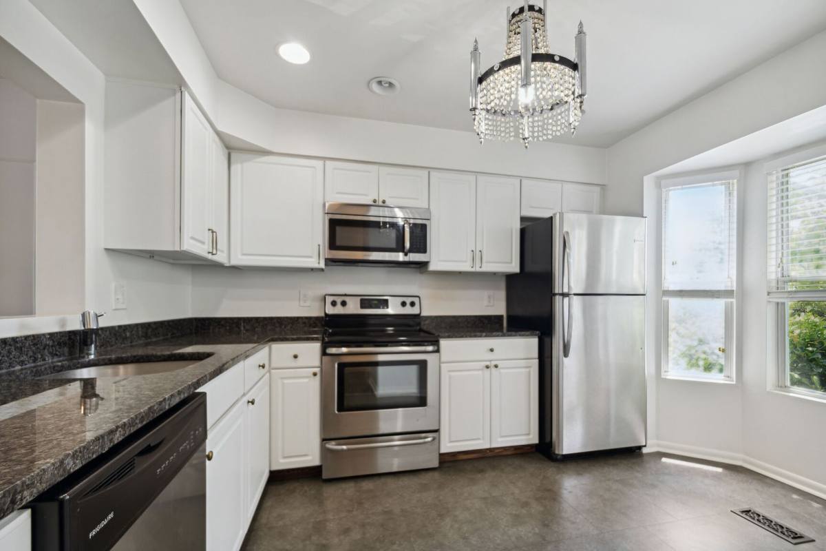 Townhouse for rent at 2849 Schoolhouse Circle, Silver Spring, MD 20902