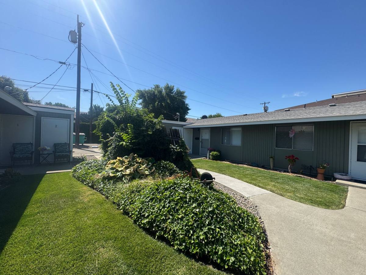 Apartment for rent at 1419 -1423 Meade Ave, Prosser, WA 99350