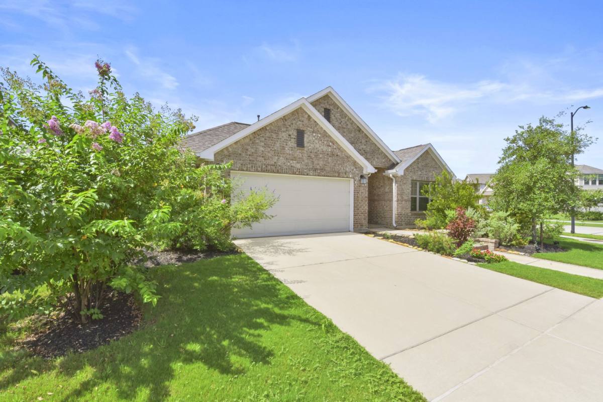 House for rent at 18811 Cottonwood Bayou Court, Cypress, TX 77433