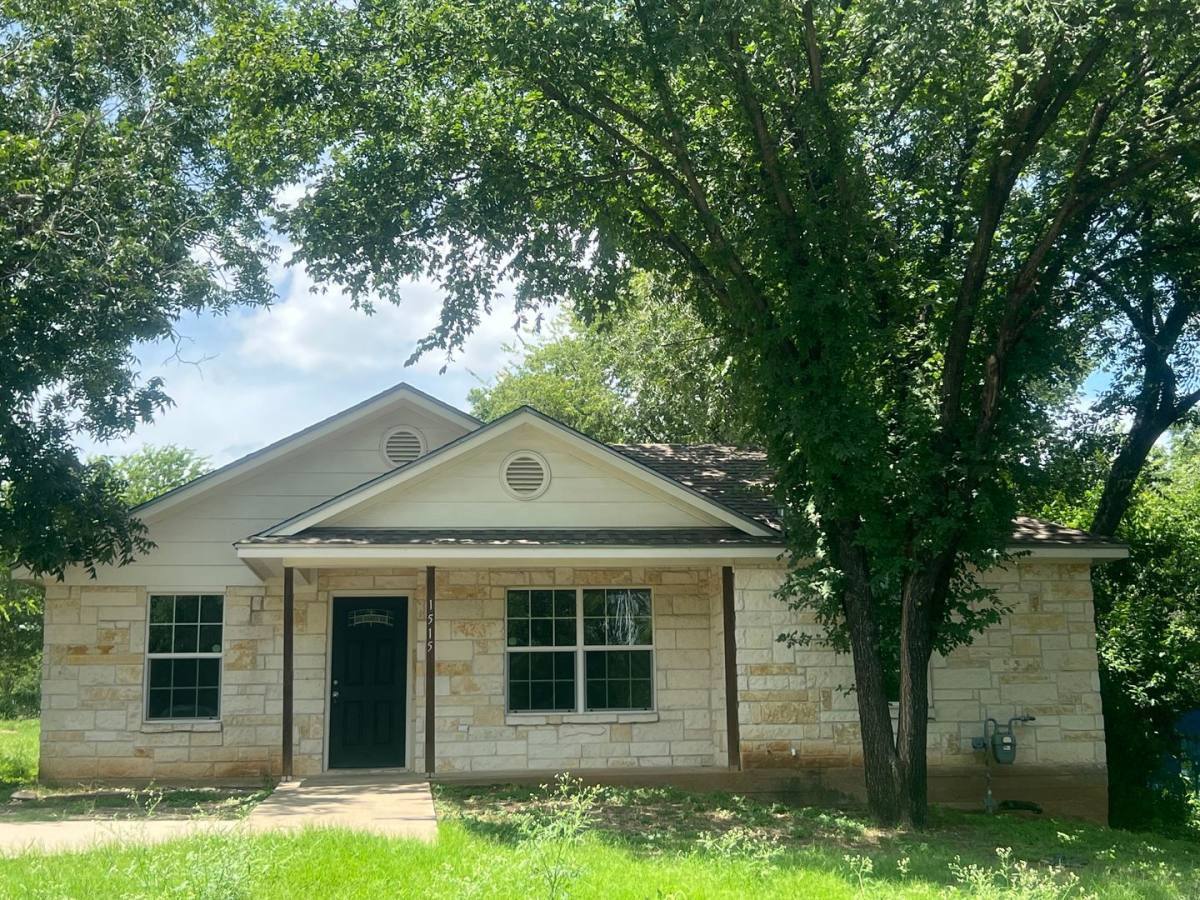 House for rent at 1515 Burnett Ave, Waco, TX 76706