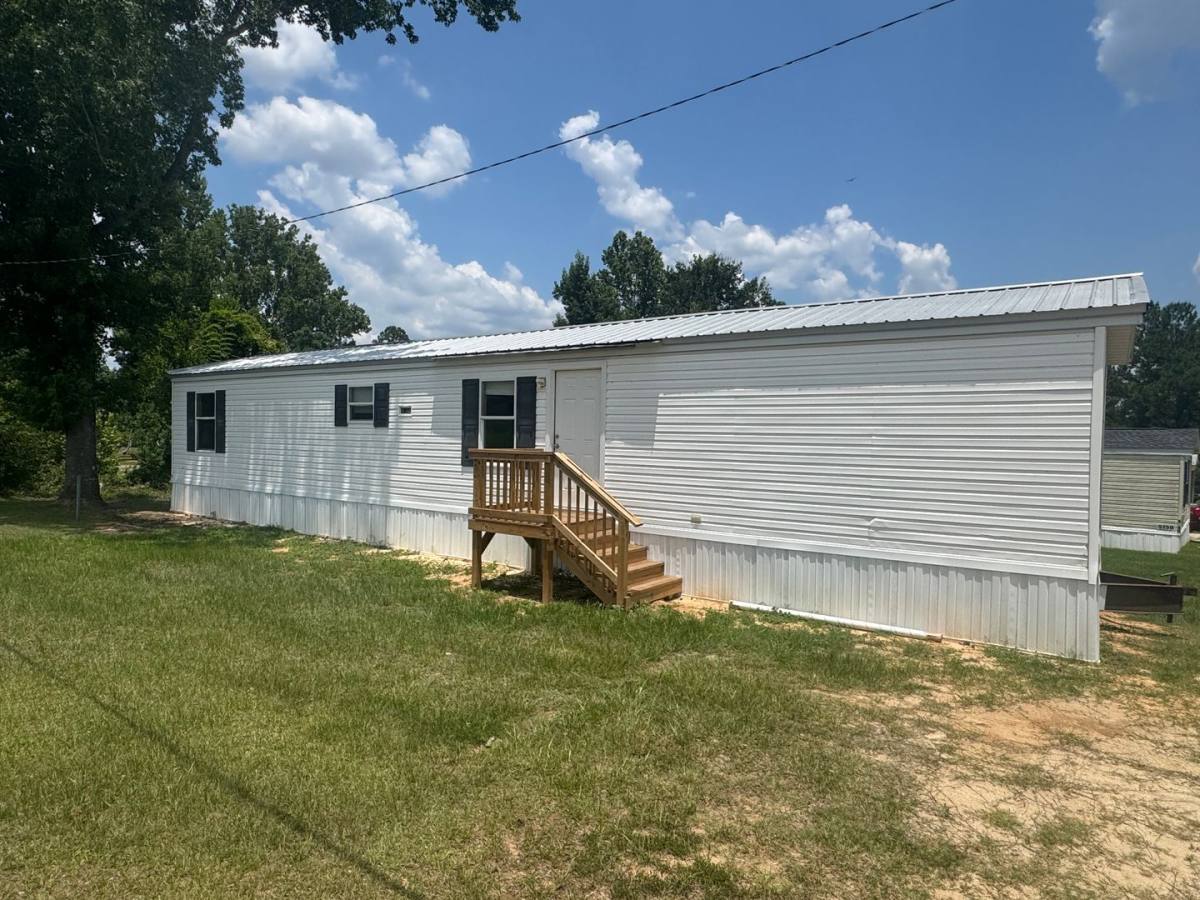 House for rent at 5148 Hudson Dr, Marianna, FL 32446