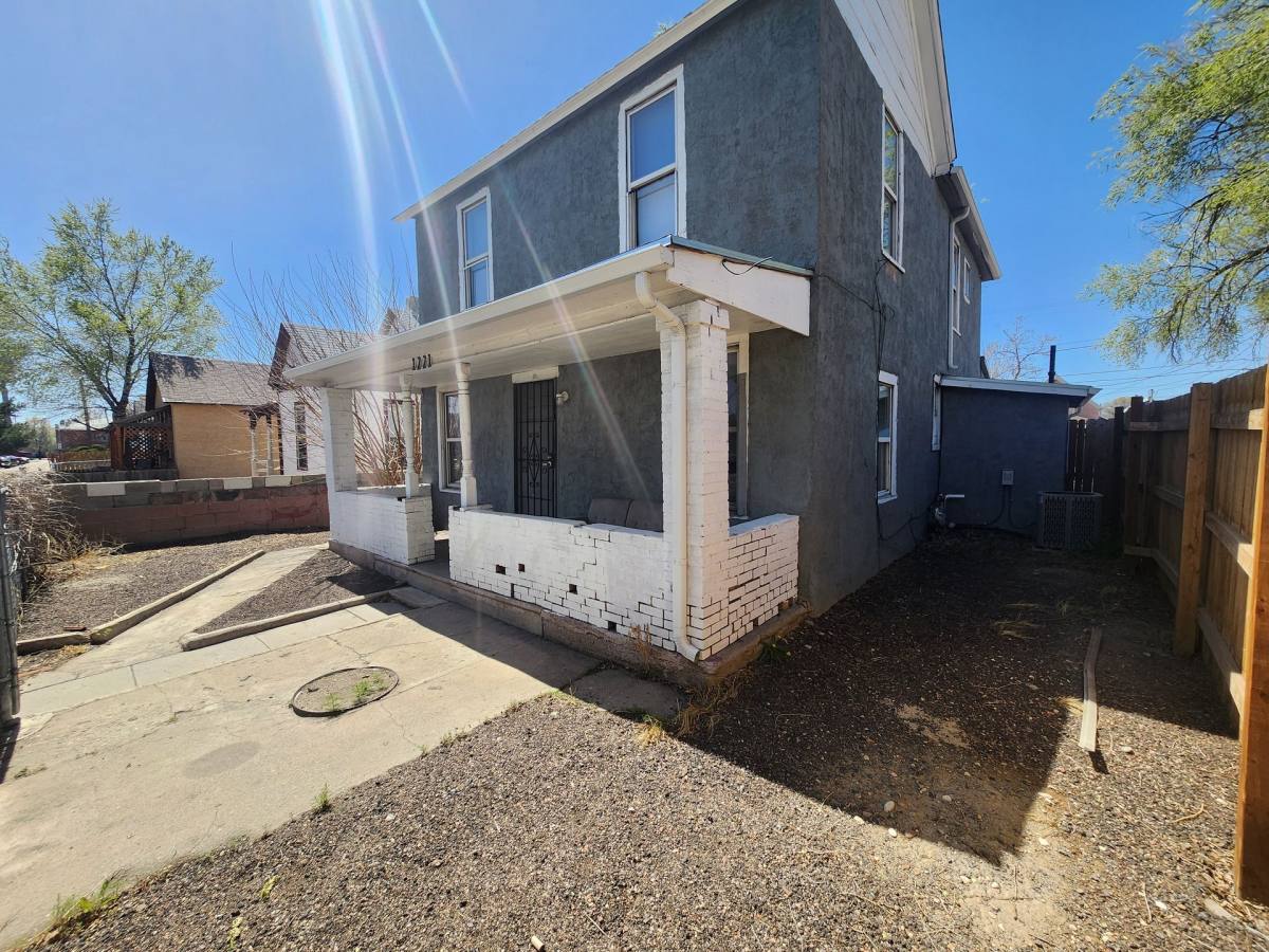Townhouse for rent at 1221 E Abriendo Ave, Pueblo, CO 81004