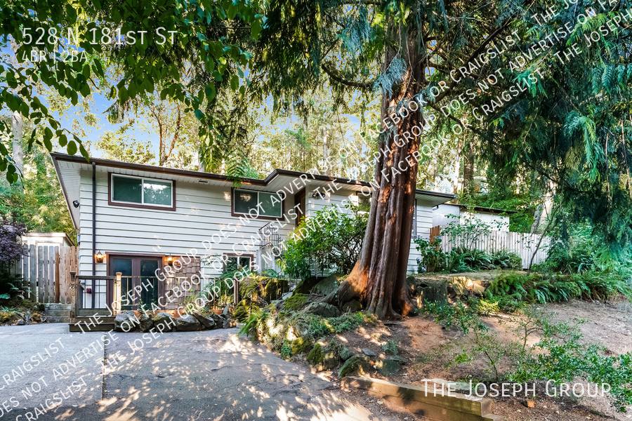 House for rent at 528 N 181st St, Seattle, WA 98133