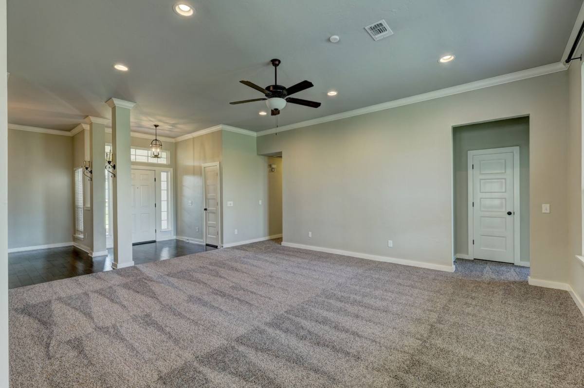 House for rent at 18509 Las Meninas Dr, Edmond, OK 73012