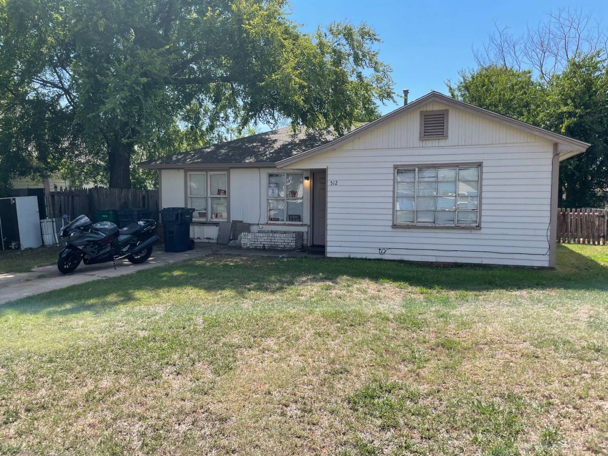 House for rent at 512 NW 89th St, Oklahoma City, OK 73114