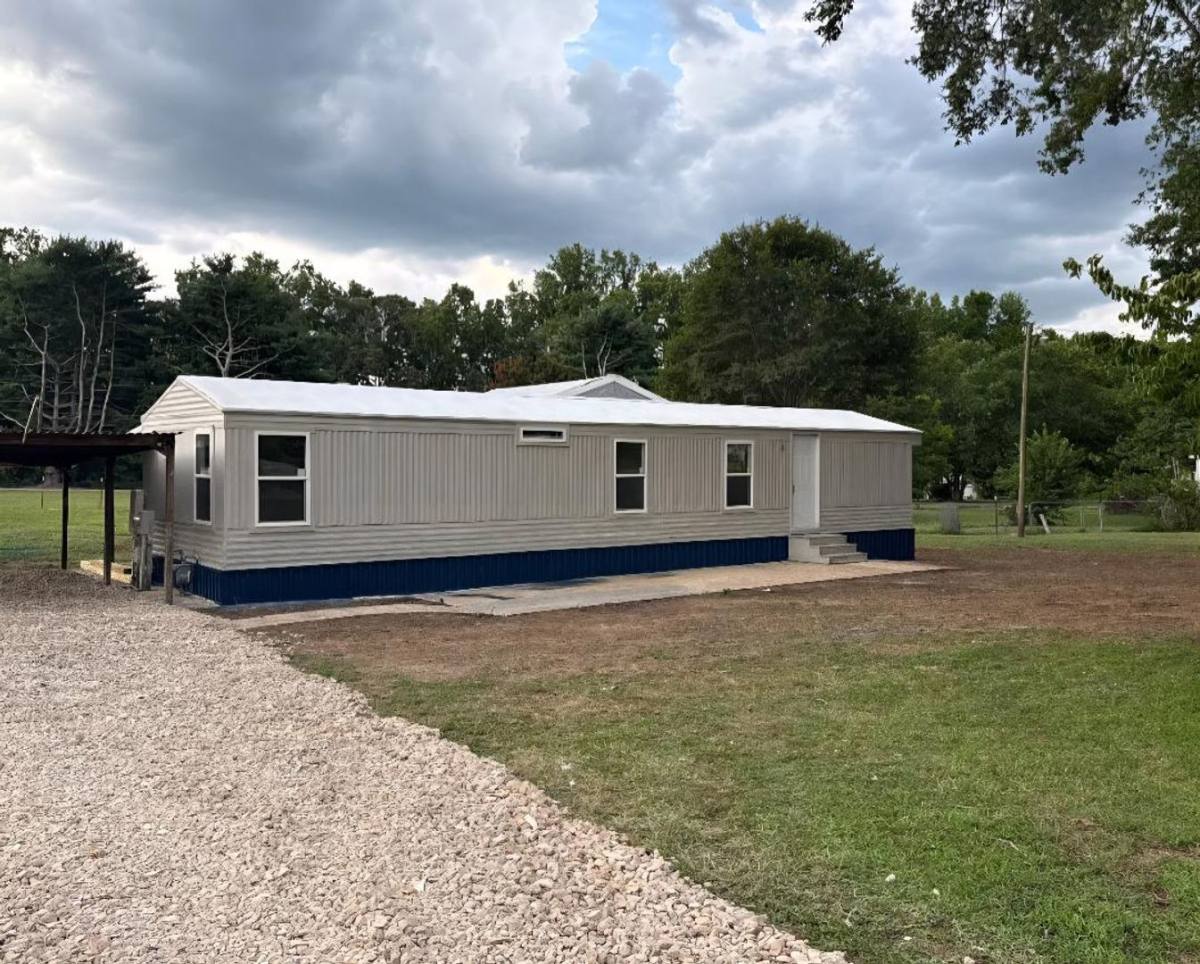 House for rent at 111 Elizabeth City Dr, Easley, SC 29642