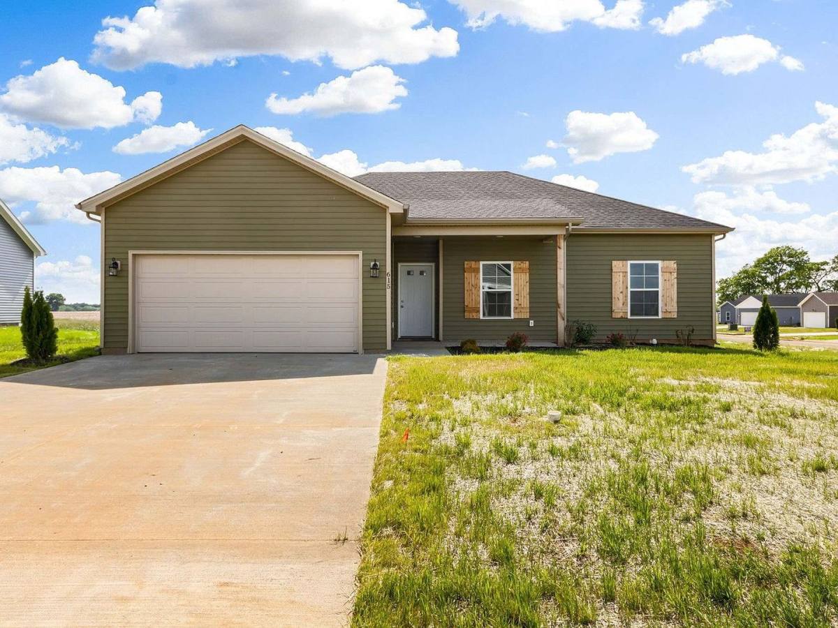 House for rent at 615 St George Way, Franklin, KY 42134
