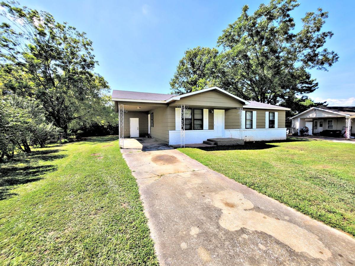 House for rent at 116 Blueberry Lane SW, Decatur, AL 35601