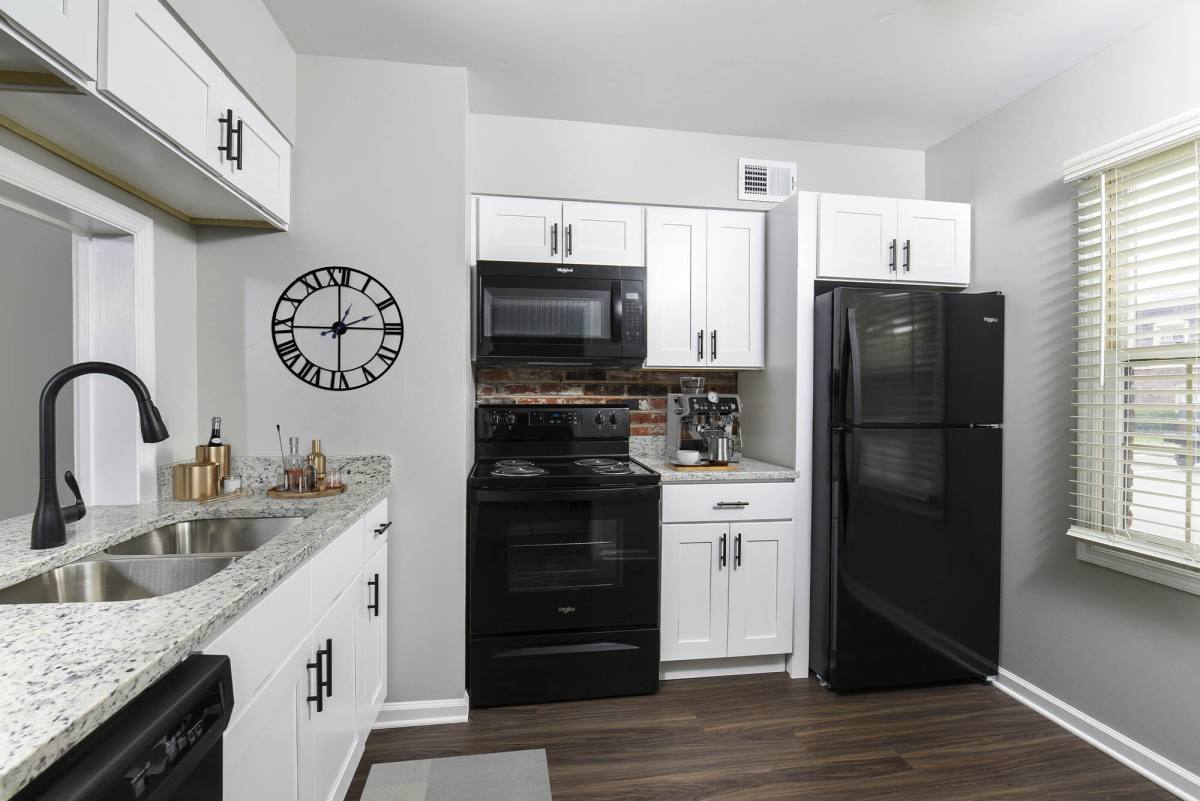 Townhouse for rent at River Oaks, 1 Oakhurst Circle, Pittsburgh, PA 15215