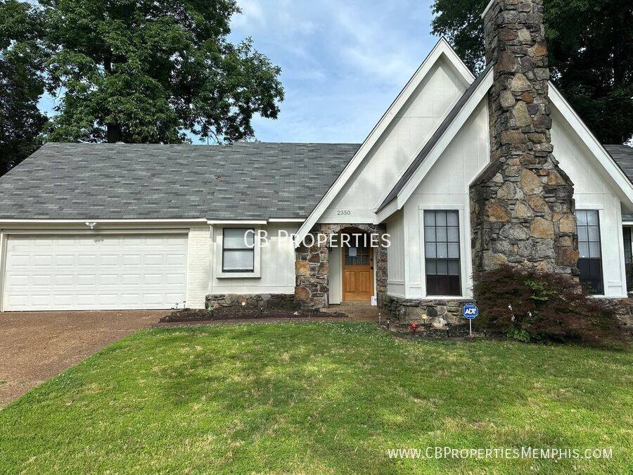 House for rent at 2350 E Lake Oaks Dr, Memphis, TN 38134