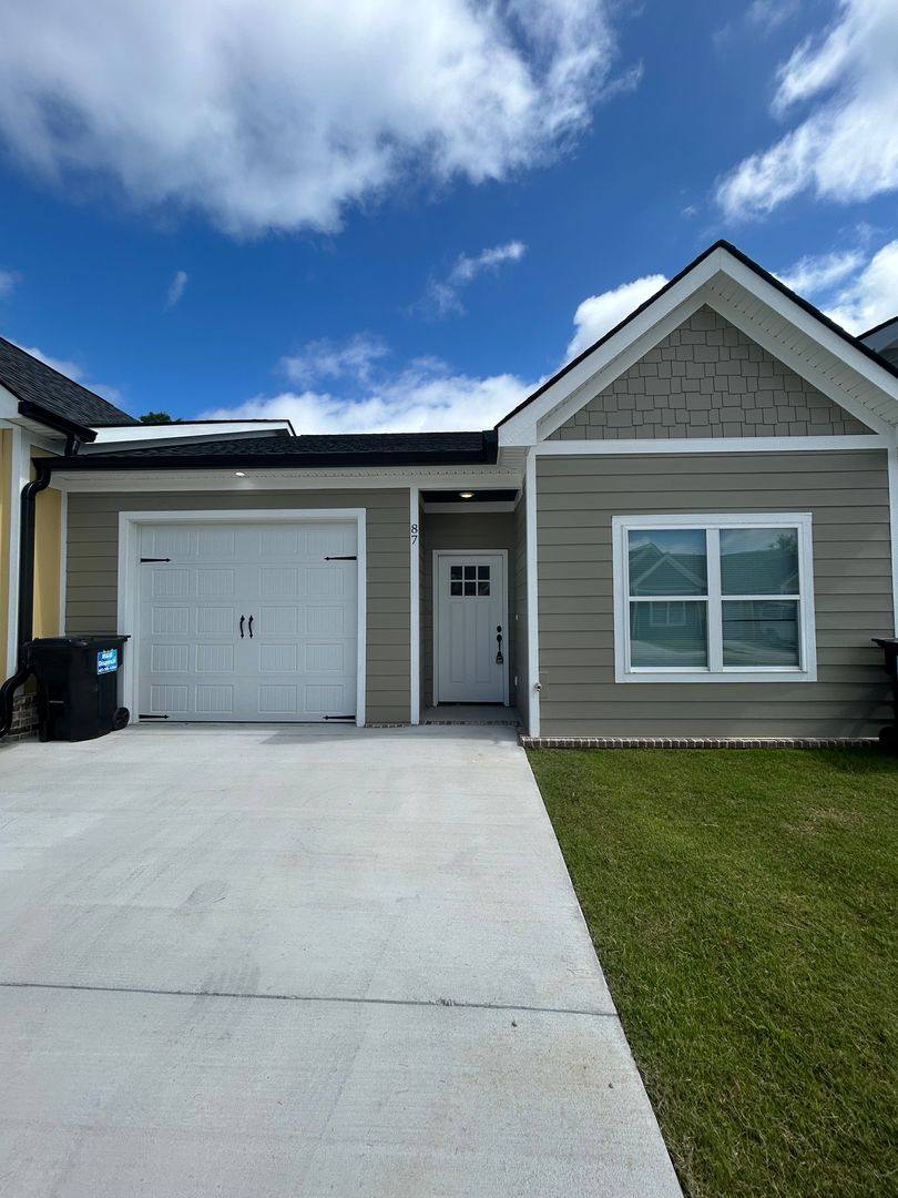 Townhouse for rent at 166 Mack Smith Rd, Rossville, GA 30741