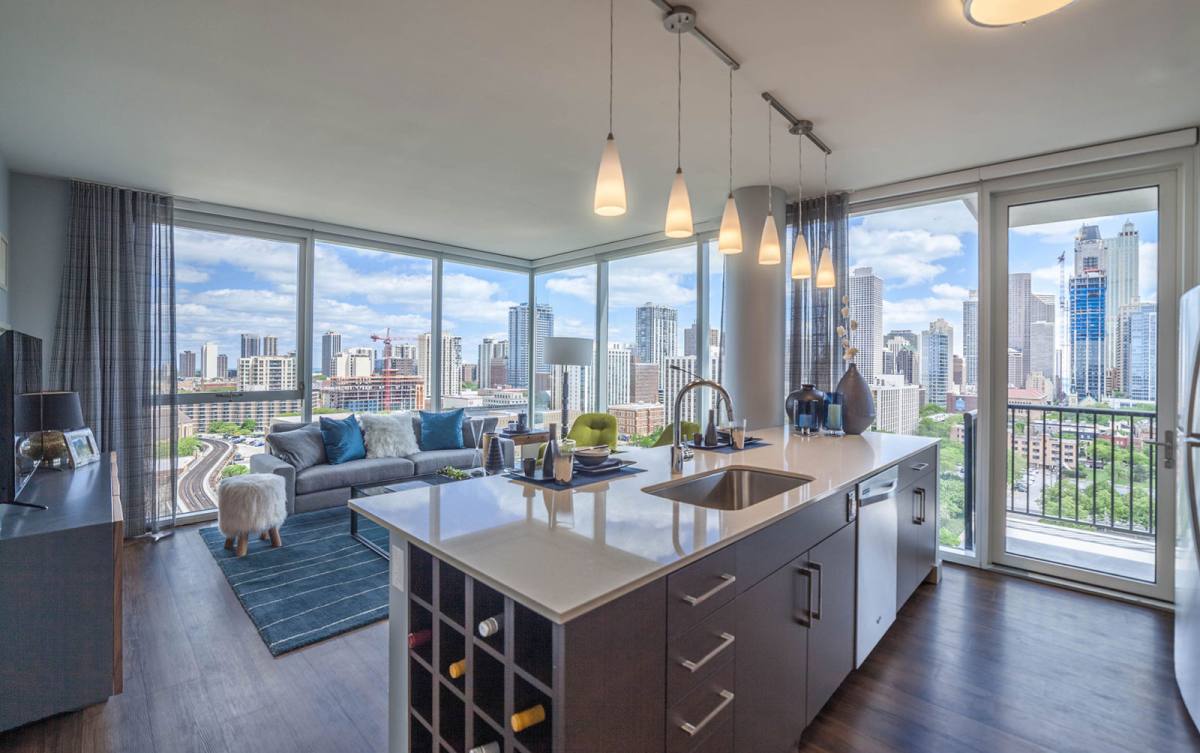 Apartment for rent at 905 N Orleans St, Chicago, IL 60610