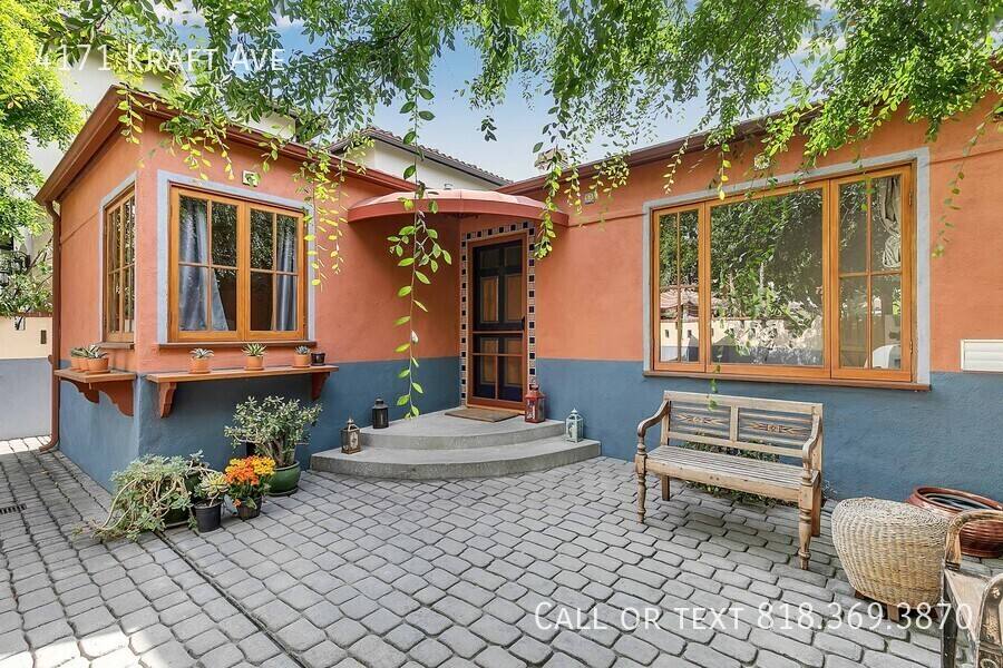 Apartment for rent at 4171 Kraft Ave, Studio City, CA 91604