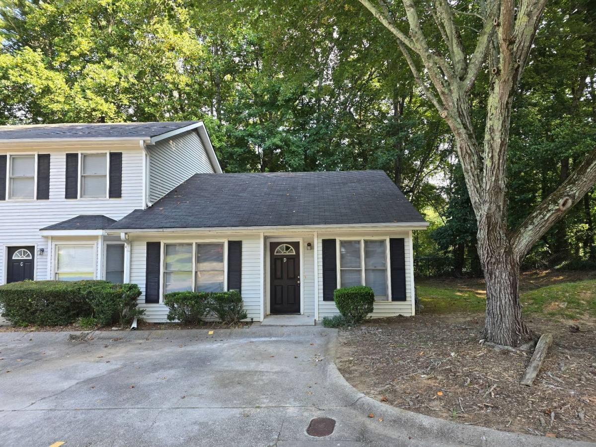 Apartment for rent at 1225 Oakplace Dr, Marietta, GA 30008
