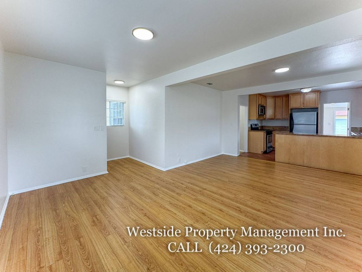 House for rent at 4459 W 136th St, Hawthorne, CA 90250